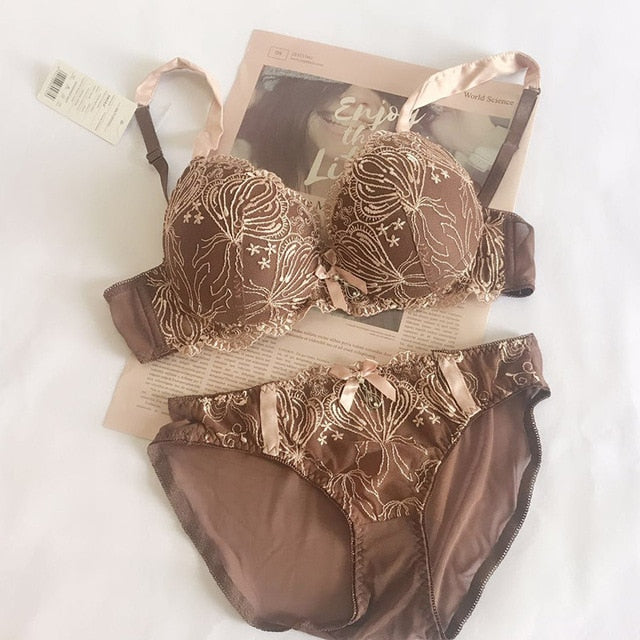 Gold Embroidery Underwear Set